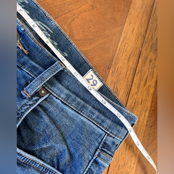 WE THE FREE
Garden Party Cross Hem
Ankle Jeans
We The Free
Size: 29 - Picture 8 of 14